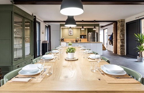 La Haie-Fouassiere Cottage | Large renovated barn with garden and spa near Nantes