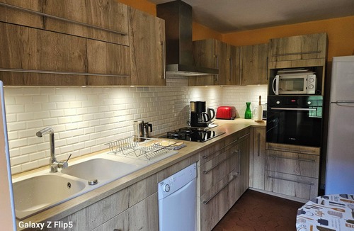 Caille House | Large renovated farm