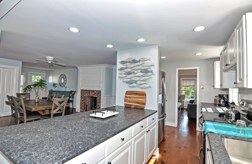 North Truro House | Large, Renovated, Pet Friendly home w/room for everyone! Close to everything.