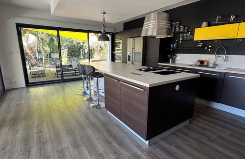Boisseron House | Large renovated villa ideal for a family, in a quiet location between sea and town