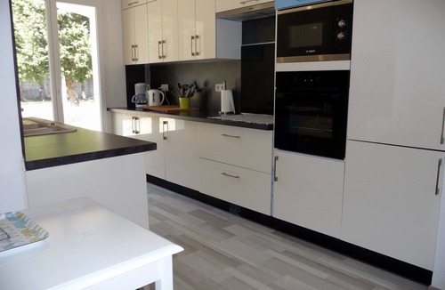 Saint-Jean-de-Vedas Villa | Large residence with private swimming pool 10X5, with wooded grounds