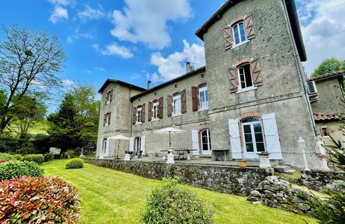 Arguenos House | Large residence in the Pyrenees sleeping up to 20 people