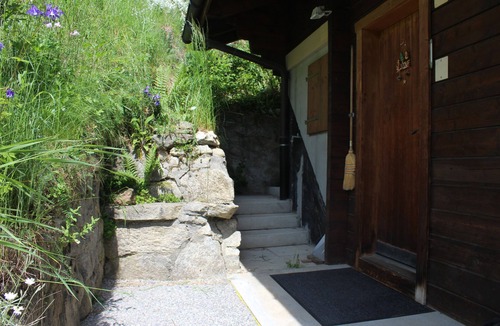Fiesch Ski Chalet | Large romantic chalet in the countryside with Swedish stove!