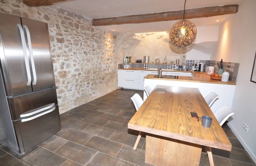Bize-Minervois House | Large roof terrace|BBQ|2 min walk river swimming!