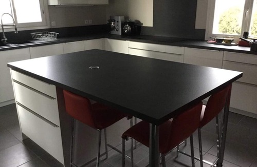 Buros House | Large room, free wifi and parking.