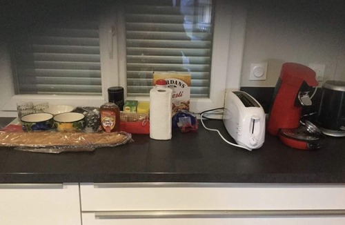 Buros House | Large room, free wifi and parking.