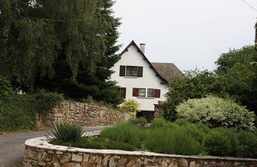 Salmiech House | Large rural gîte in a detached house for 10 to 12 people in SALMIECH
