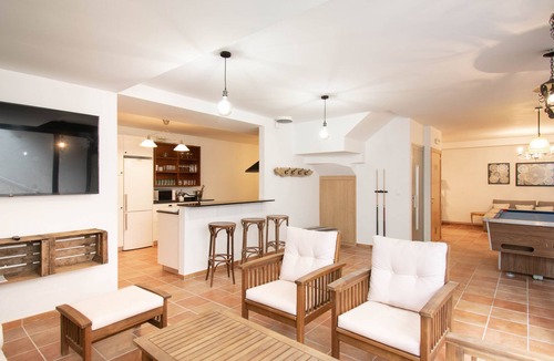 Uterga House | Large rural house 10 minutes from Pamplona