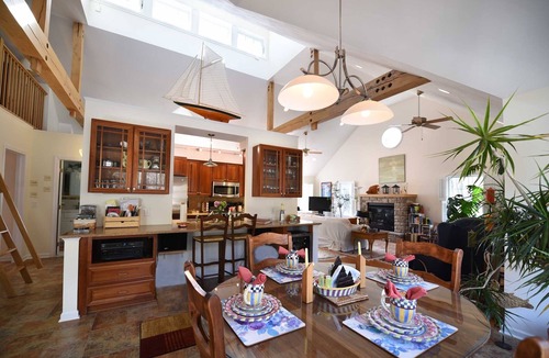 Skaneateles House | Large secluded Waterfront Property