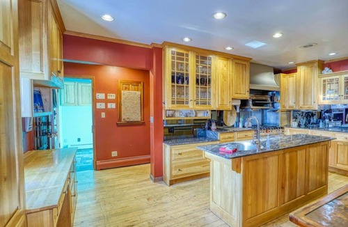 Ellicottville House | Large Ski Home + Seasonal Pool & Year-Round Hot Tub