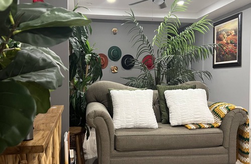 West Pullman House | Large Space With Garage