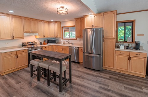 Hamlin Ski Chalet | Large, spacious Chalet-in amenity filled Hideout