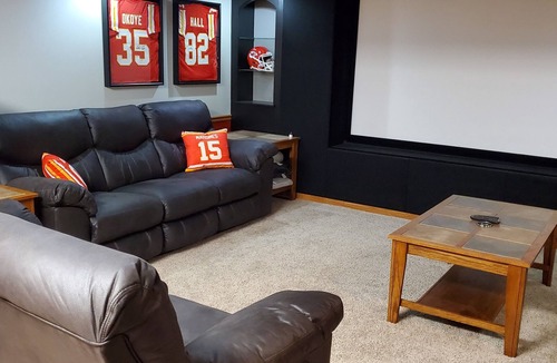 Olpe House | Large spacious house located in quiet neighborhood