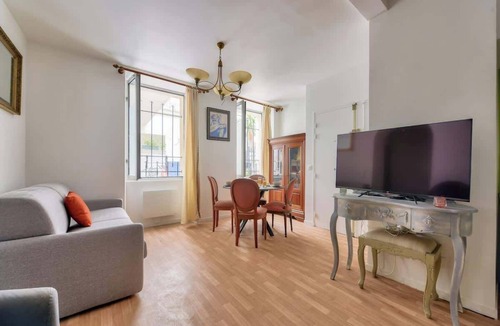 15th Arrondissement Apartment | Large & Spacious Studio in Central Paris 15th