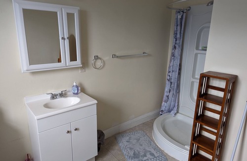Harrisburg House | Large Sparkling Attic Unit w Private Bath