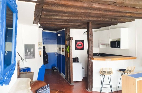 Saint-Germain-en-Laye Apartment | Large studio - city center - 300 m RER A