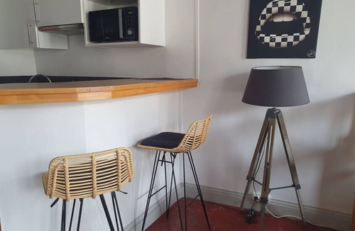 Saint-Germain-en-Laye Apartment | Large studio - city center - 300 m RER A