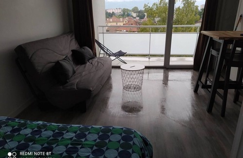 Saint-Martin-d'Heres Apartment | Large studio with panoramic view, fiber connection, near university campus