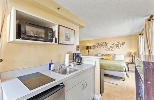 Waikiki Condo | Large Studio - 2 Decks - 2 Short Blocks From Beach - #703-A