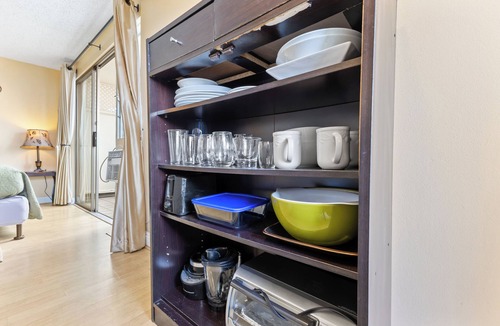 Waikiki Condo | Large Studio - 2 Decks - 2 Short Blocks From Beach - #703-A