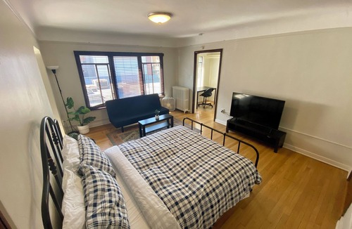 Lower Queen Anne Apartment | Large Studio Apartment at the Space Needle!