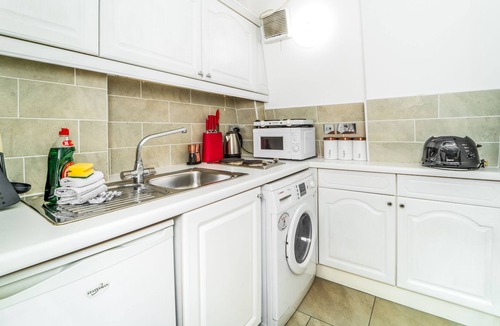 Soho Apartment | Large studio flat - Park Lane Apartments