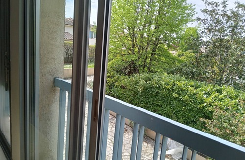 Quint-Fonsegrives Apartment | Large studio in a quiet green setting near Toulouse
