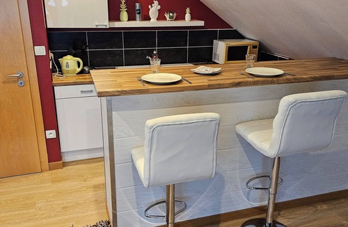 Herrlisheim House | Large studio in village house