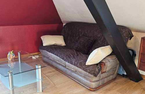 Herrlisheim House | Large studio in village house