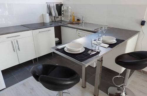 Ecquevilly Apartment | Large Studio of more than 50 m2 rented in full near Paris