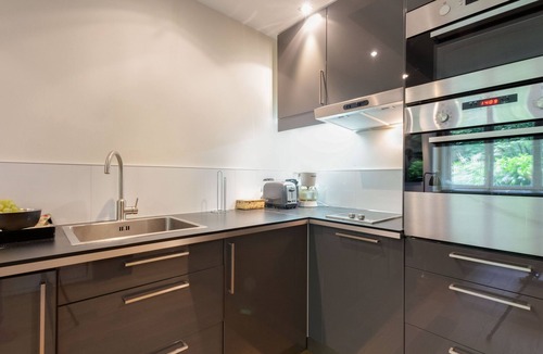 Notre-Dame-des-Champs Apartment | Large studio on rue du Cherche Midi