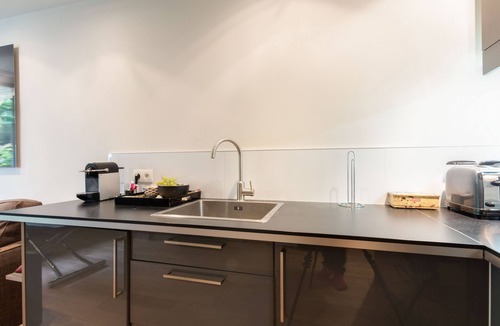 Notre-Dame-des-Champs Apartment | Large studio on rue du Cherche Midi