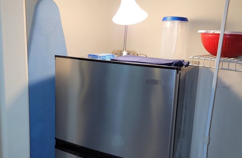 Papaikou Apartment | Large studio-prvt entry-prvt bathroom-option A/C