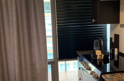 Bay Street Corridor Condo | Large studio with balcony on Bay & College in the heart of downtown Toronto