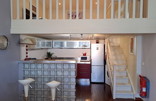 Carros Apartment | Large studio with mezzanine and 2 beds