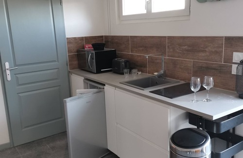 Carcassonne Apartment | Large studio with terrace in Carcassonne close to the city and Cavayere lake