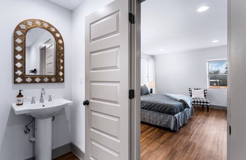 Boerne Hotel | Large Suite~Near Downtown~River Home~Games~Firepit