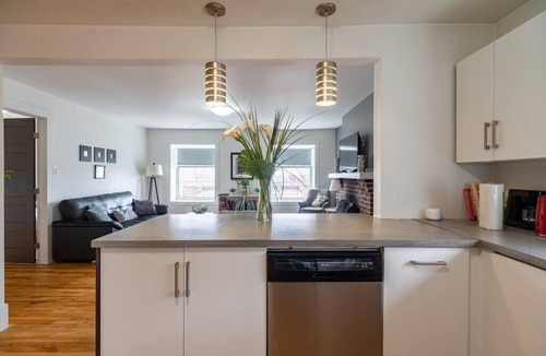 Bedford Apartment | Large & Sunny Beautiful Home, AC