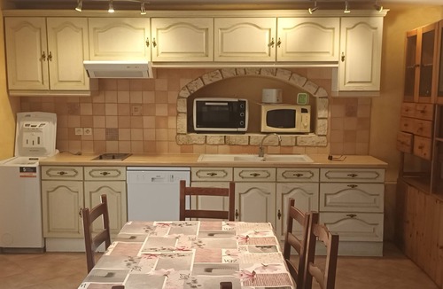 Sagries Apartment | Large T3 of 80m2 10mn from Pont du Gard