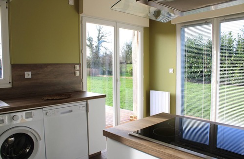 Boulleville Cottage | Large TERRACE Gîte, ALL COMFORT, Countryside NEAR HONFLEUR and BEACH