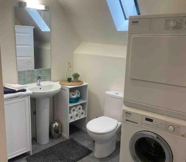 Wallingford Apartment | Large town centre apartment with parking