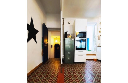 Estagel House | Large townhouse with hidden garden
