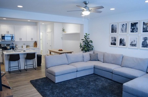Vineyard House | Large Townhouse with Pool/hot tub walk to food/movies/TopGolf