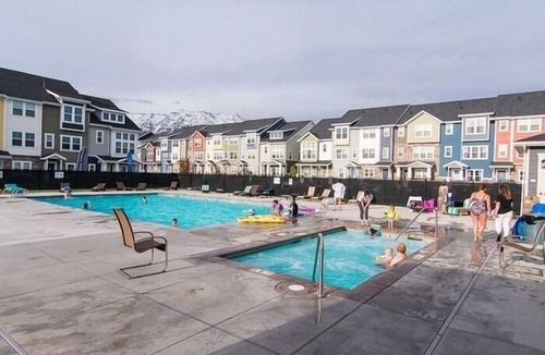 Vineyard House | Large Townhouse with Pool/hot tub walk to food/movies/TopGolf