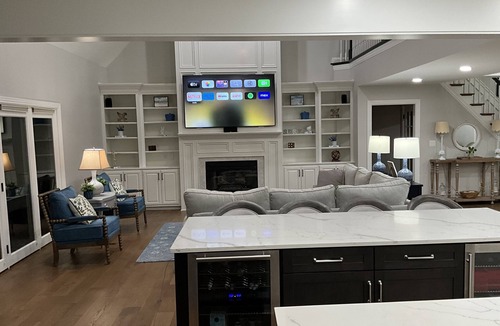 Lake Forest House | Large Updated Modern Home In Great Neighborhood