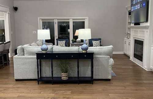 Lake Forest House | Large Updated Modern Home In Great Neighborhood