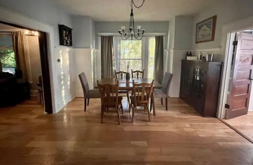 Foster - Powell House | Large, updated SE home w/ prime location