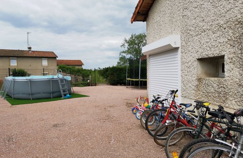 Saint-Bonnet-de-Cray House | Large vacation home with 6 bedrooms