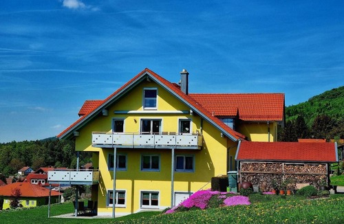 Perlhutte Apartment | Large vacation apartment (70sqm) with balcony and garden