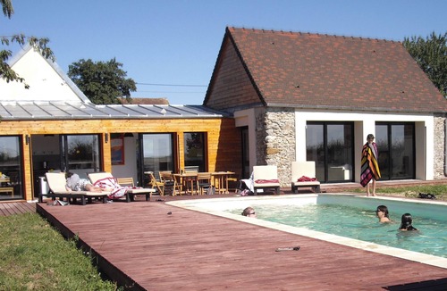 Les Essarts-le-Vicomte House | Large villa-pool 1 hour from Paris portes de Champagne redone this winter